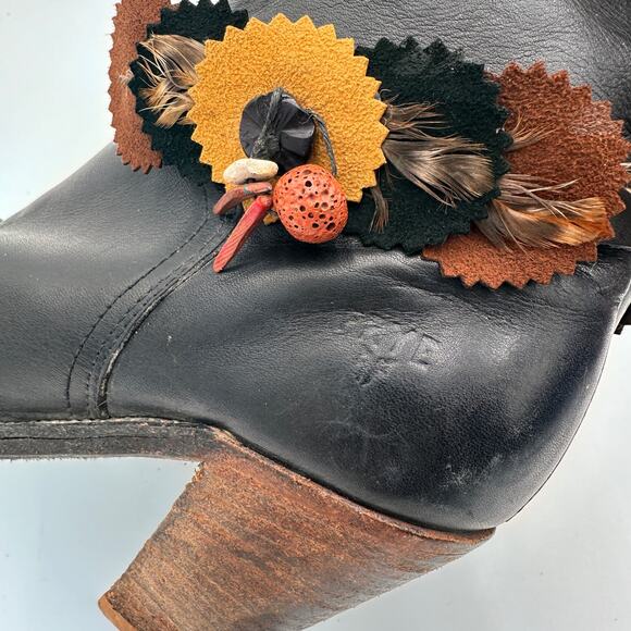 Frye Black Tall Leather Western Boots with Feather Detail Size 6 B - Picture 7 of 10